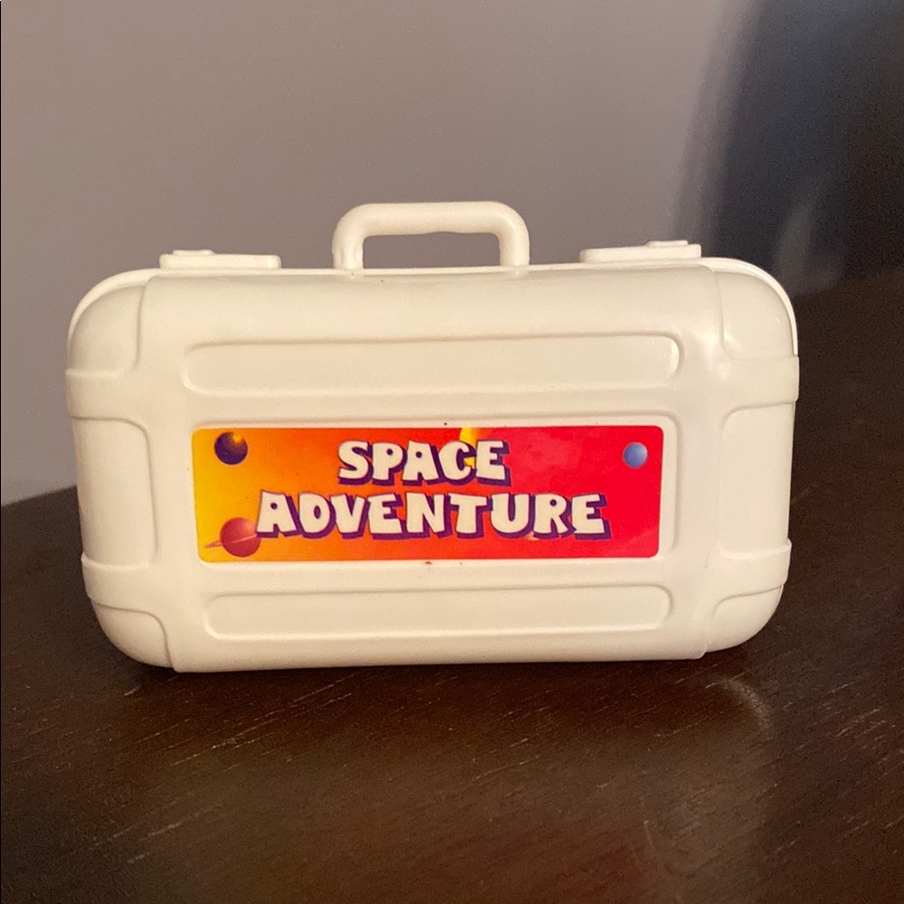 MaC space adventure plastic suitcase for doll or game in good condition